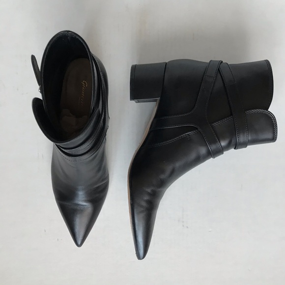 ✨PRICE DROP ✨Gianvito Rossi Black Leather Booties - Picture 7 of 8